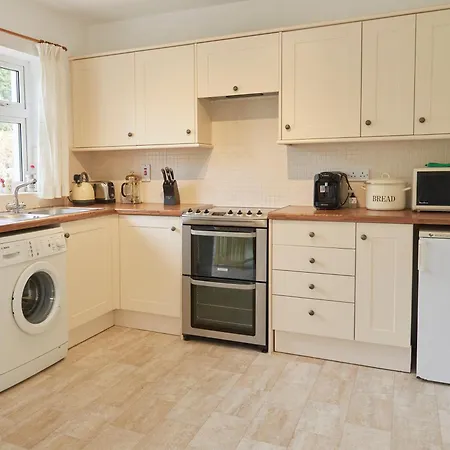 Seanacnoc Overlooking Bay Kenmare